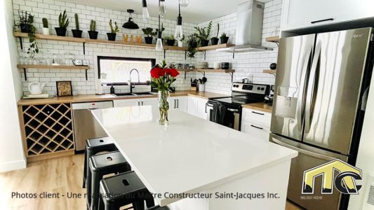 Bourgeoise - Cuisine avec plantes